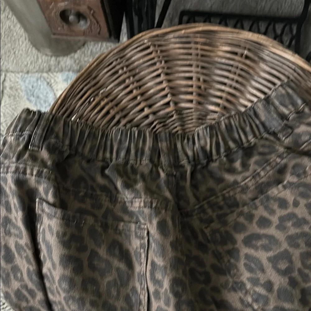 Leopard Print Women’s Wide Leg Pants - Picture 2 of 2